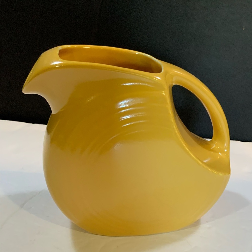 Vintage Fiesta Original Yellow Pitcher Juice Milk 5 3/4 Tall